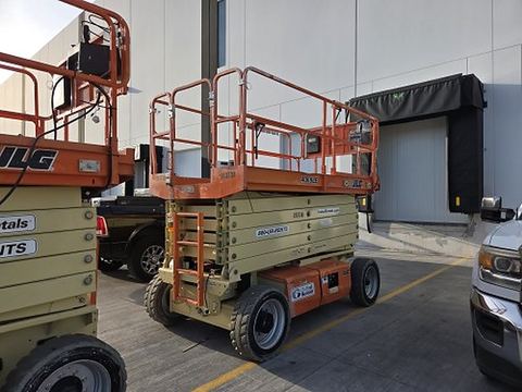 2018 JLG 4069LE Scissor Lift 39-40' Electric