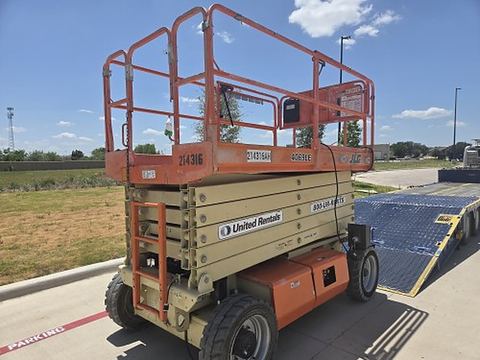 2018 JLG 4069LE Scissor Lift 39-40' Electric