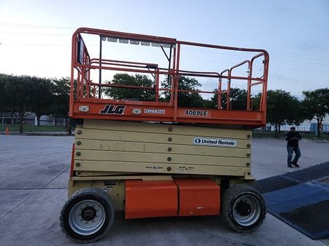2018 JLG 4069LE Scissor Lift 39-40' Electric