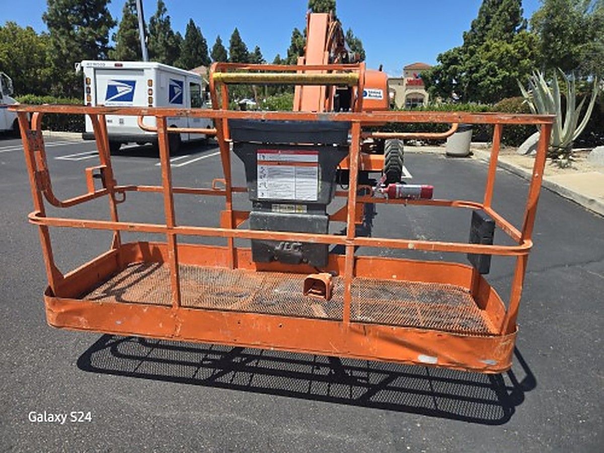 JLG 460SJ photo 10