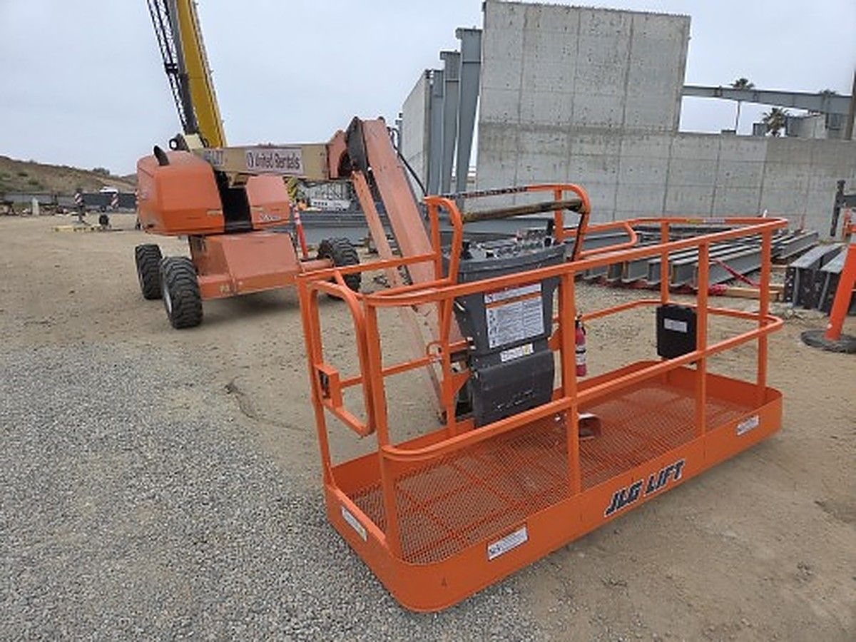 JLG 460SJ photo 3