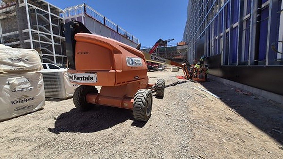 JLG 460SJ photo 7
