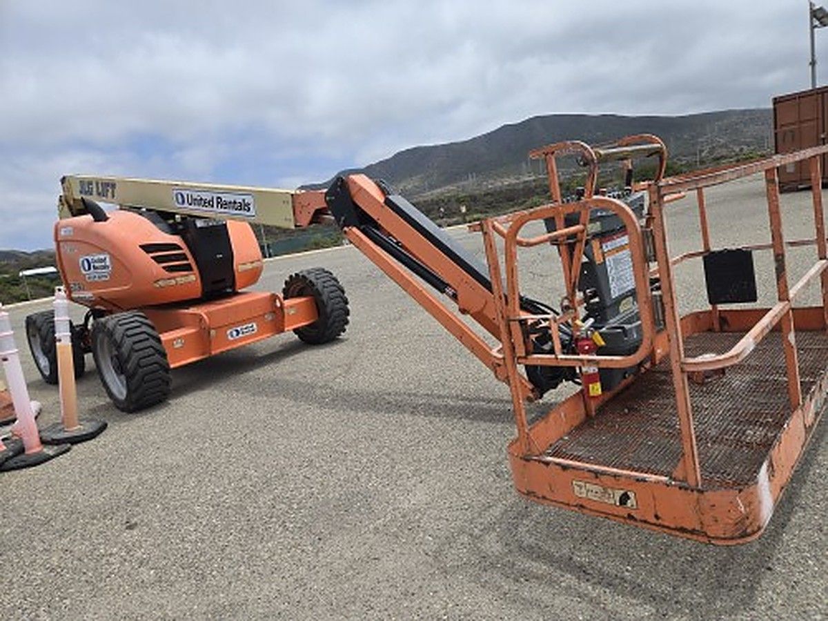 JLG 600AJ photo 3