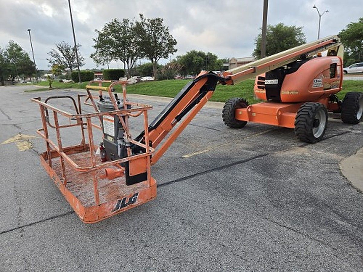 JLG 600AJ photo 2