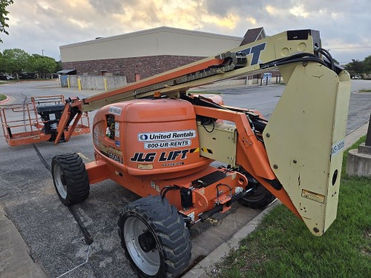 JLG 600AJ photo 3