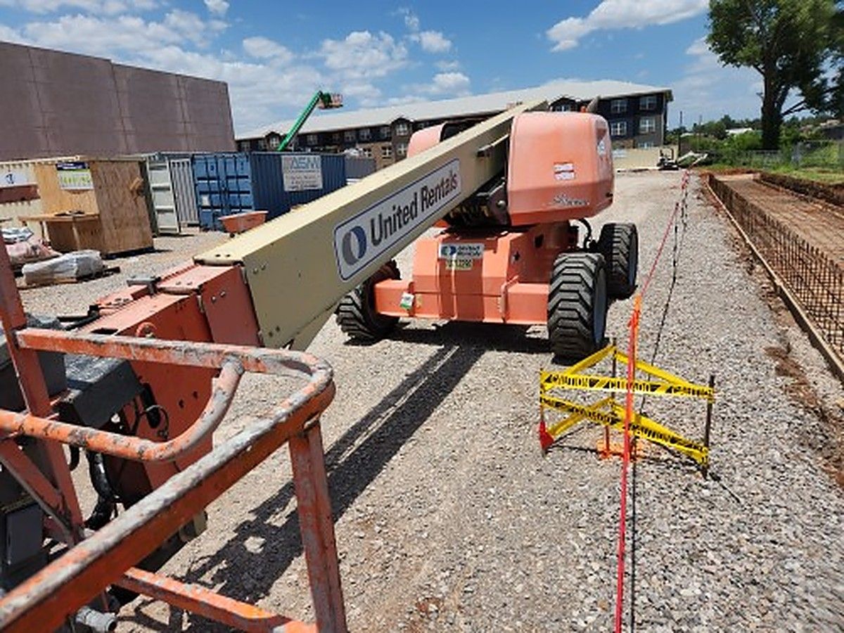 JLG 600S photo 3