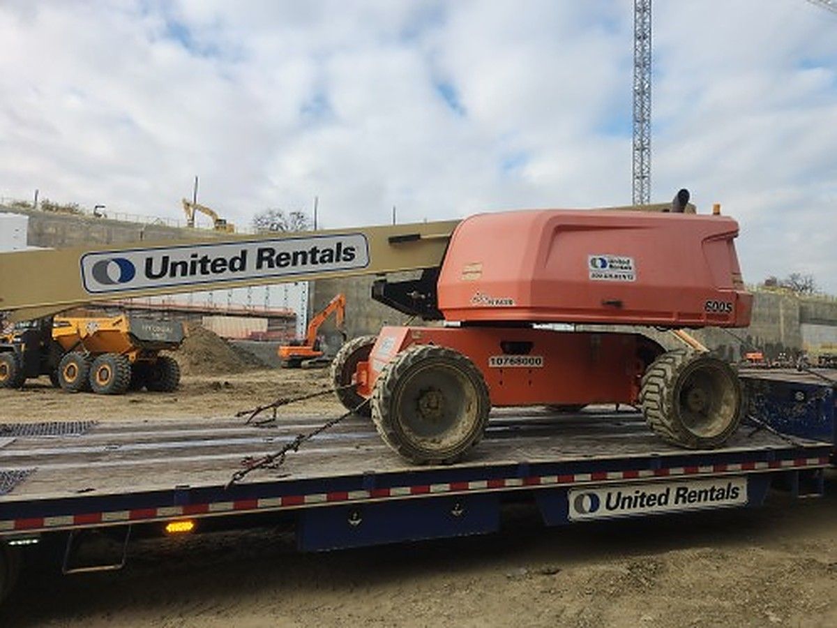 JLG 600S photo 2