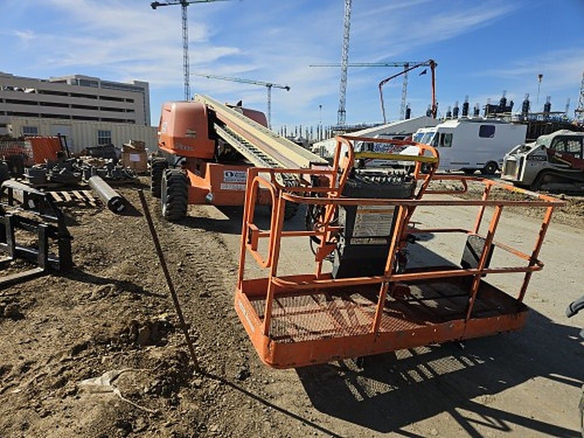 JLG 600S photo 6