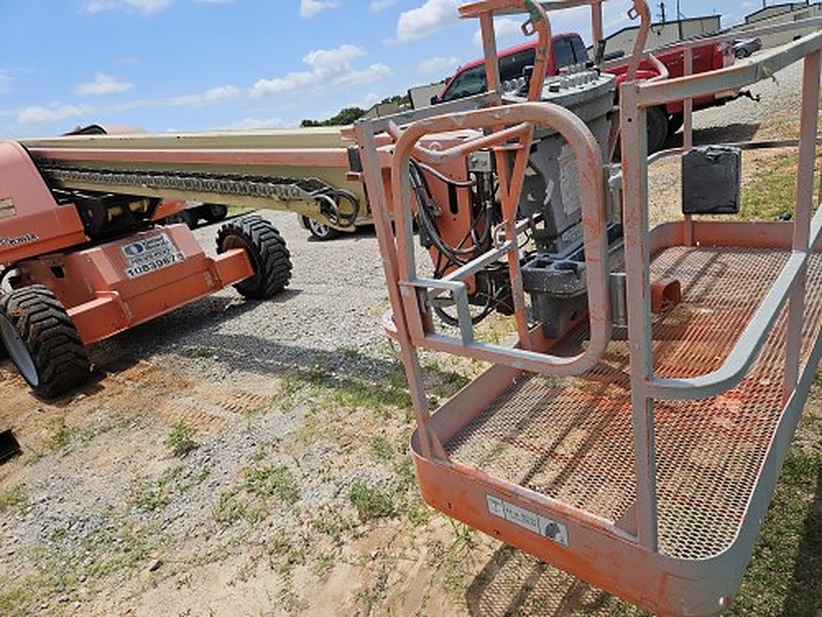 JLG 600S photo 2