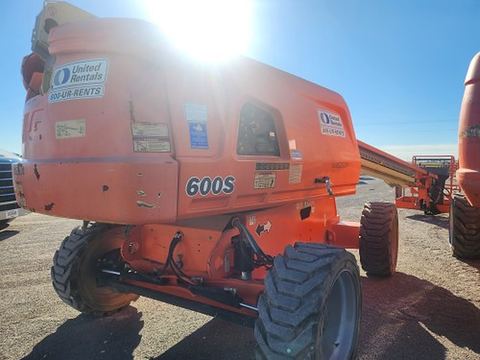 2018 JLG 600S Boom 60-64' Telescopic