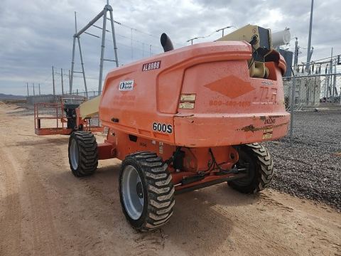 2018 JLG 600S Boom 60-64' Telescopic