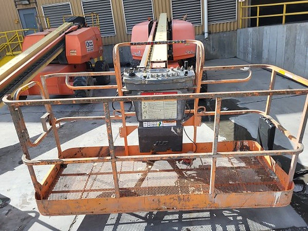 JLG 600S photo 5