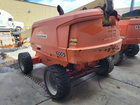 2018 JLG 600S Boom 60-64' Telescopic