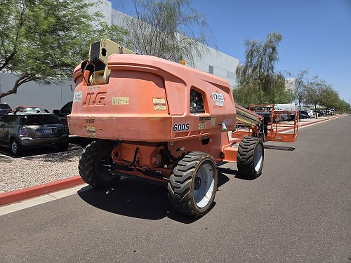 JLG 600S photo 3