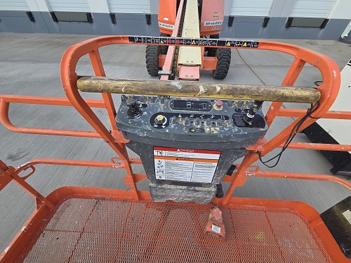 JLG 600S photo 5
