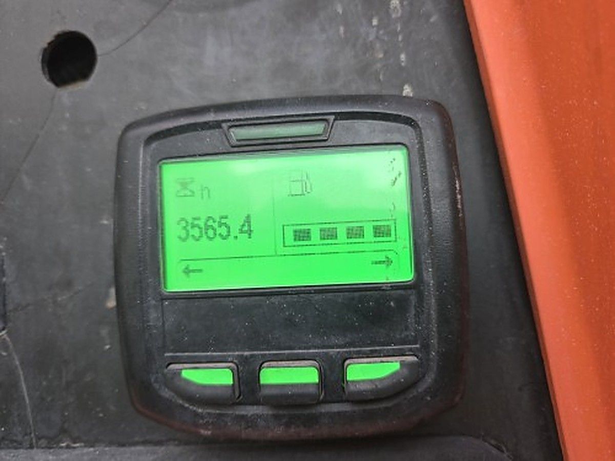 JLG 600S photo 16