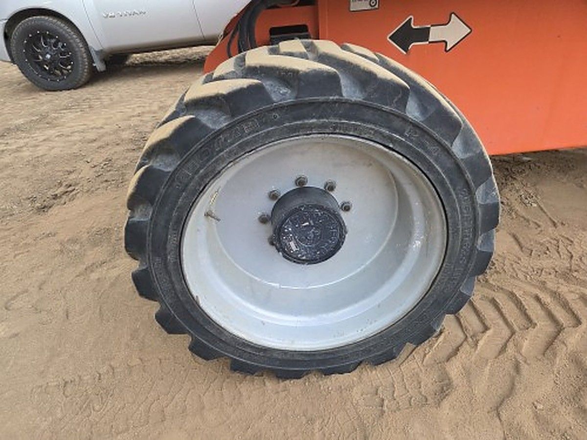 JLG 600S photo 17