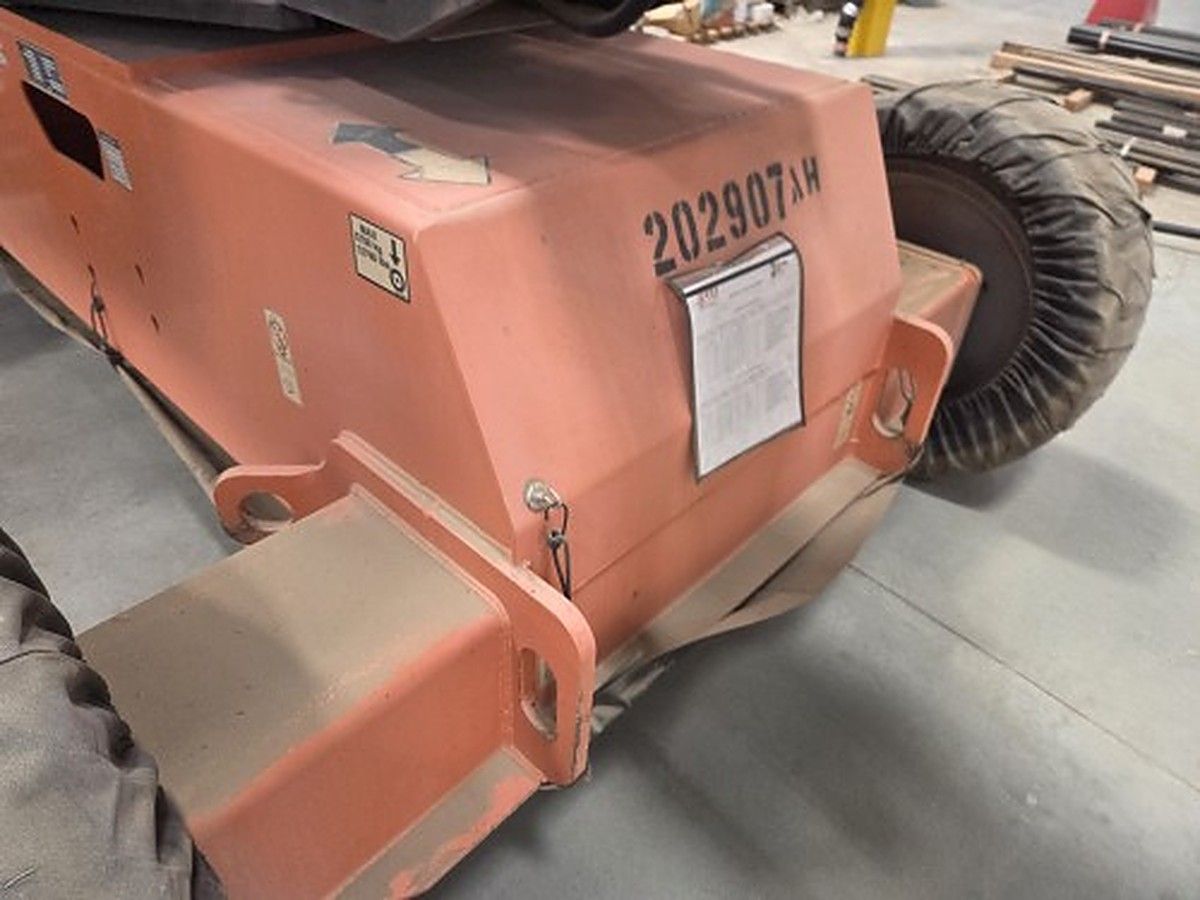 JLG 600S photo 18
