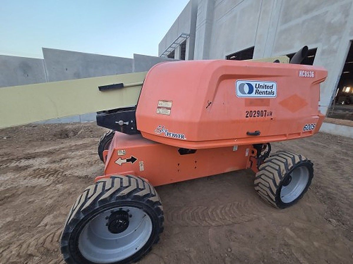 JLG 600S photo 3