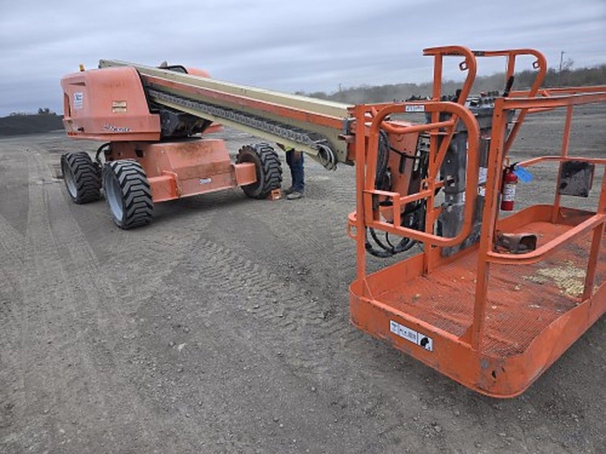 JLG 600S photo 5