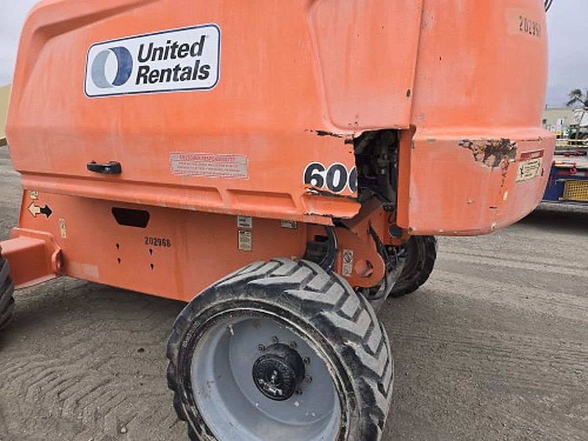 JLG 600S photo 6