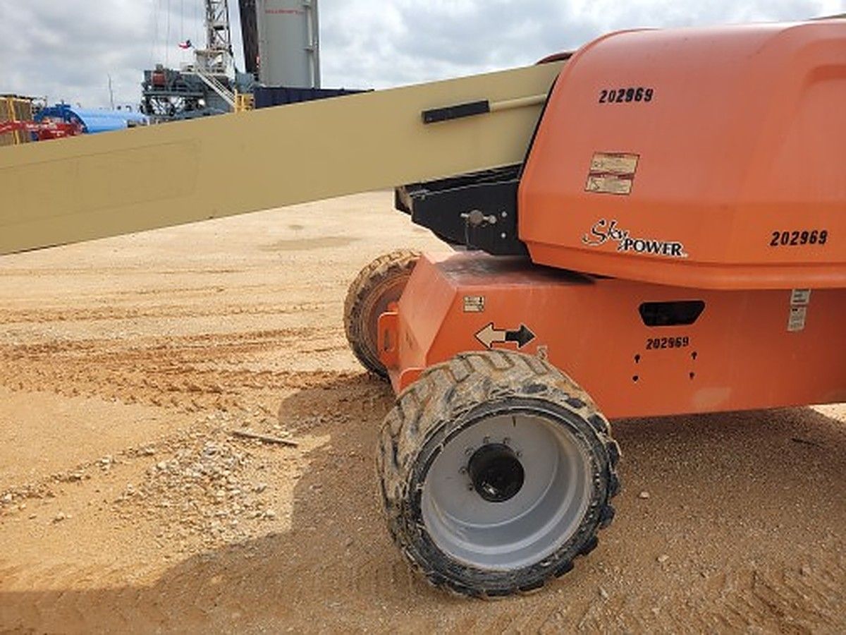 JLG 600S photo 3