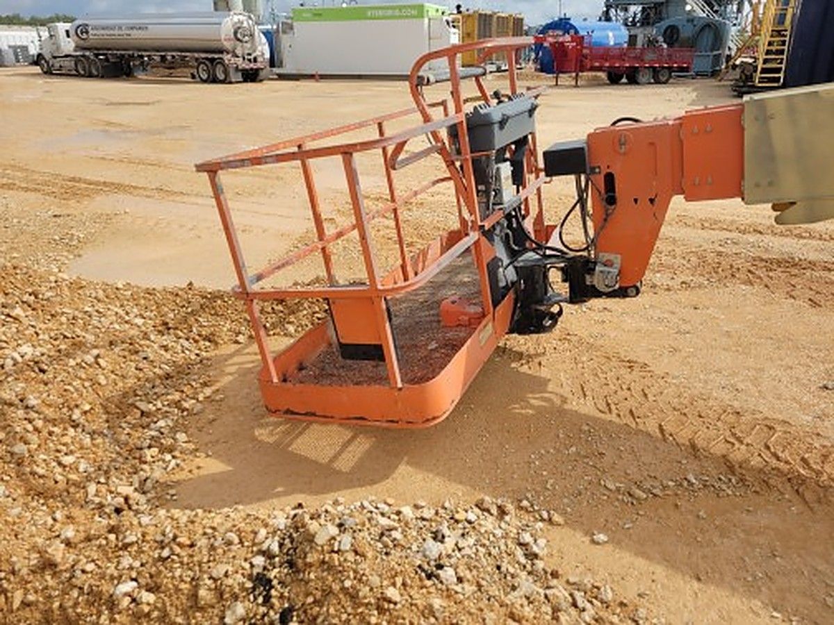 JLG 600S photo 5