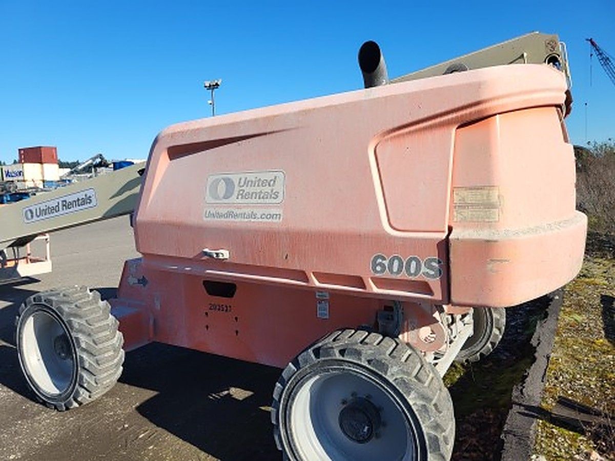 JLG 600S photo 3