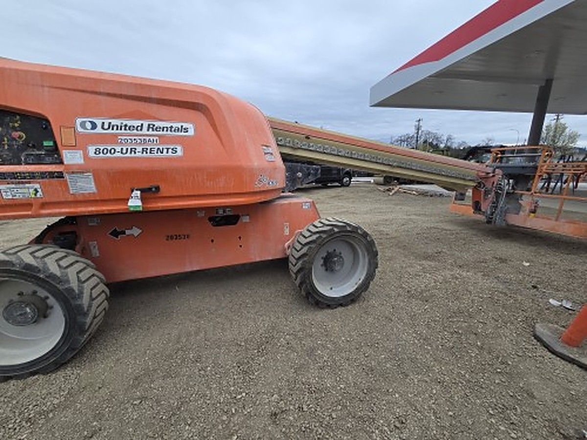 JLG 600S photo 2