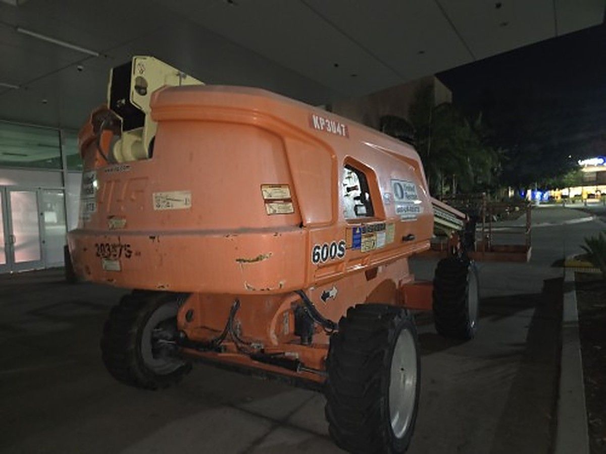JLG 600S photo 11