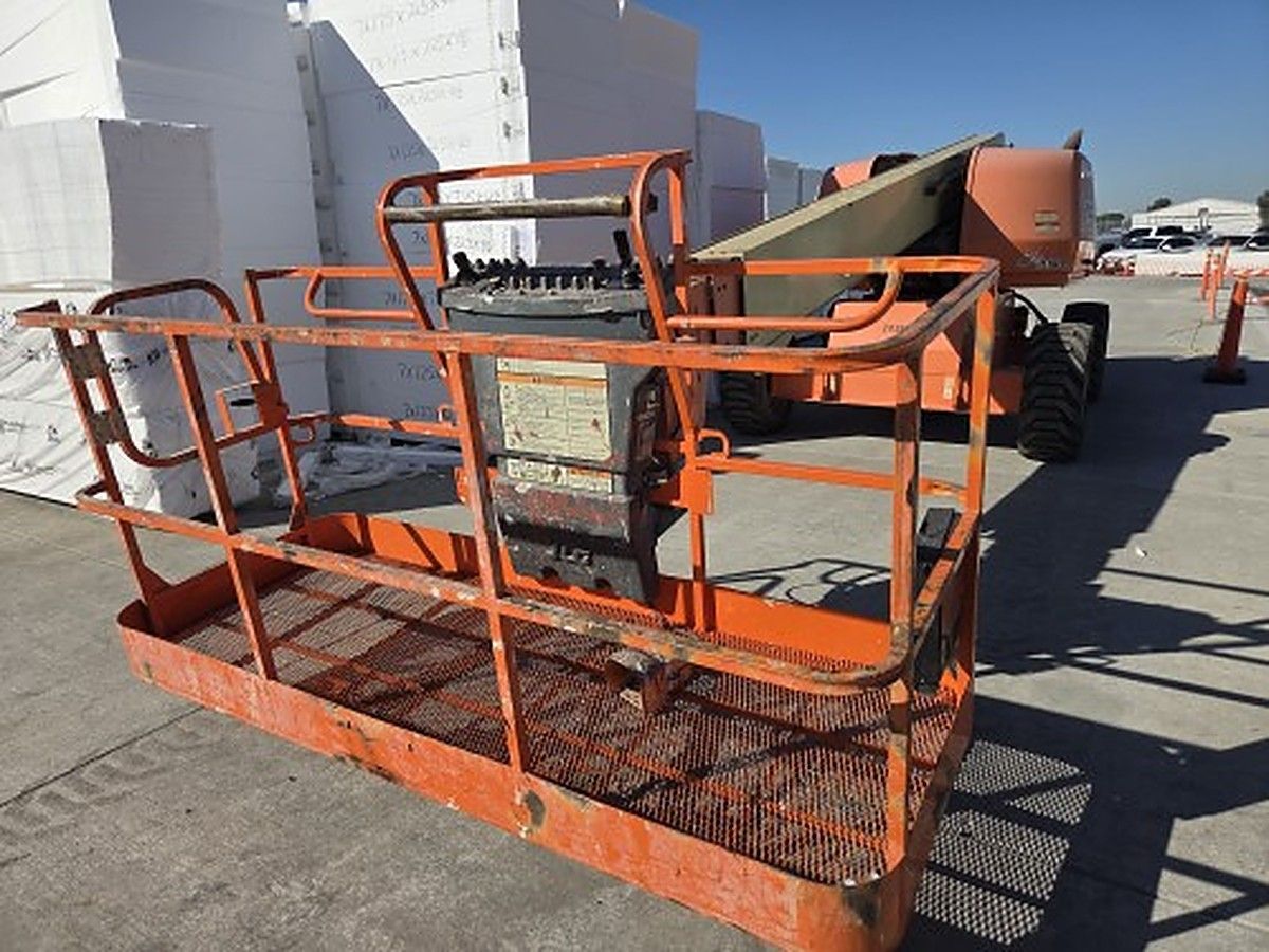JLG 600S photo 3