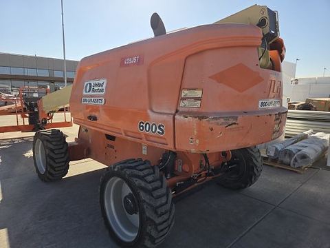 2018 JLG 600S Boom 60-64' Telescopic