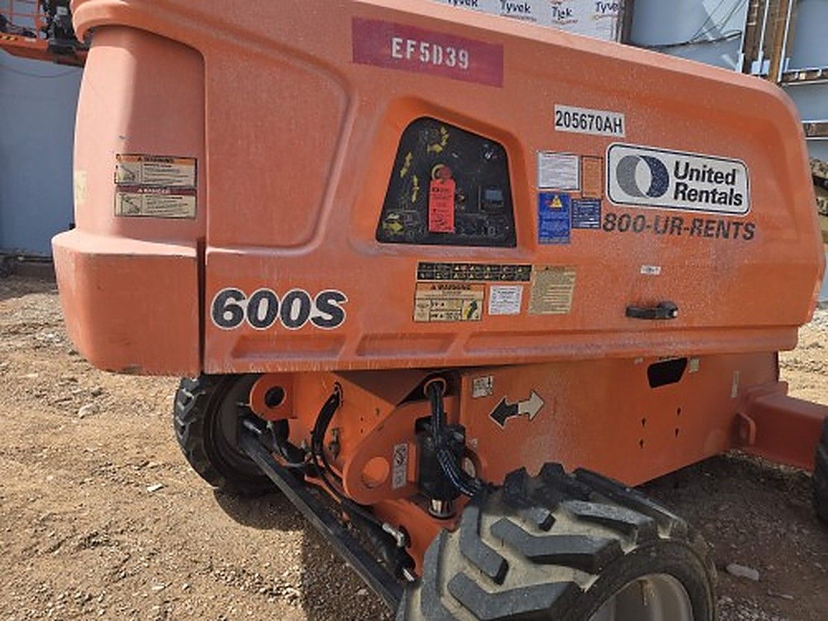 JLG 600S photo 7