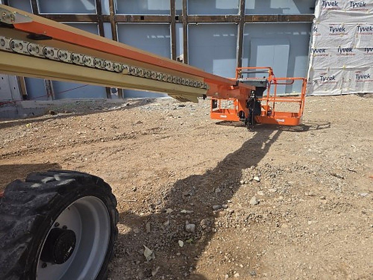 JLG 600S photo 9