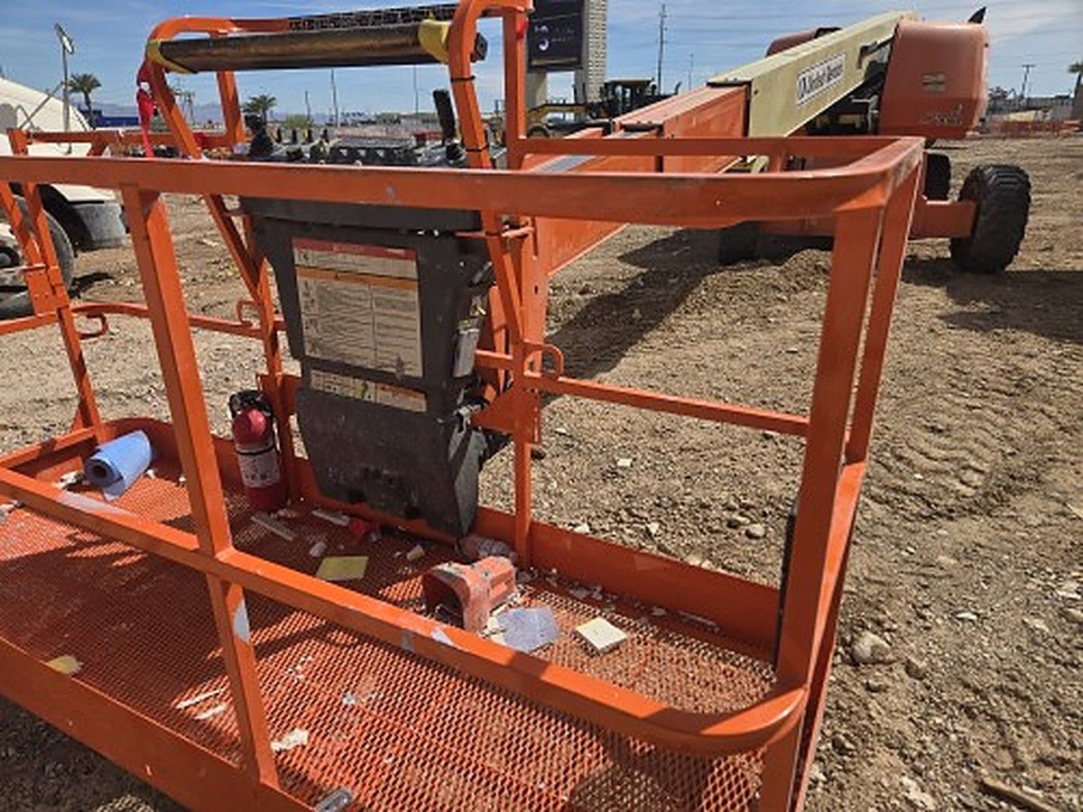JLG 600S photo 10