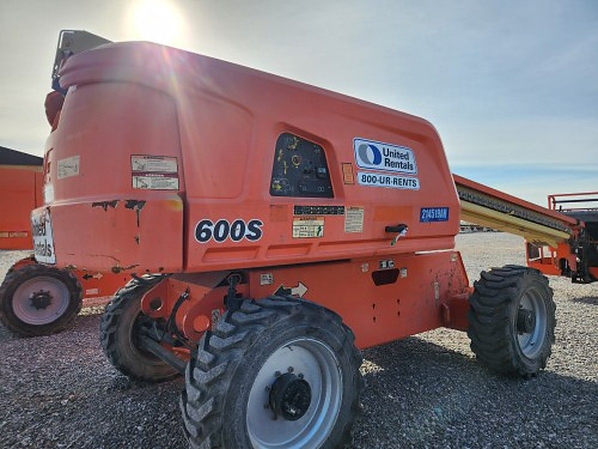 JLG 600S photo 2