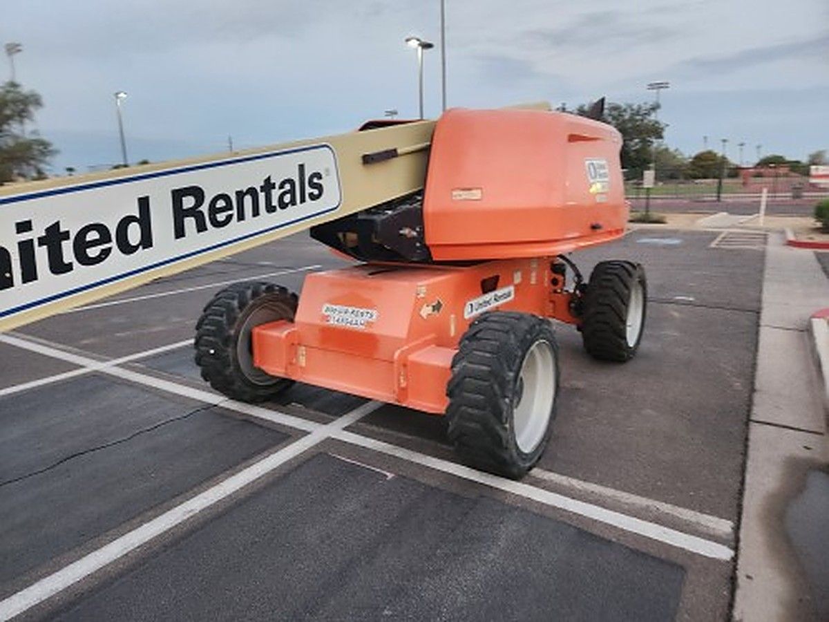 JLG 600S photo 3