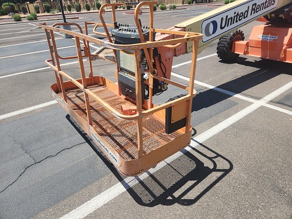 JLG 600S photo 9