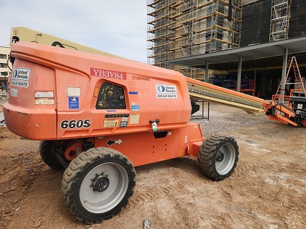 JLG 660SJ photo 3
