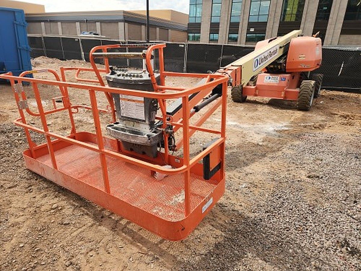 JLG 660SJ photo 8