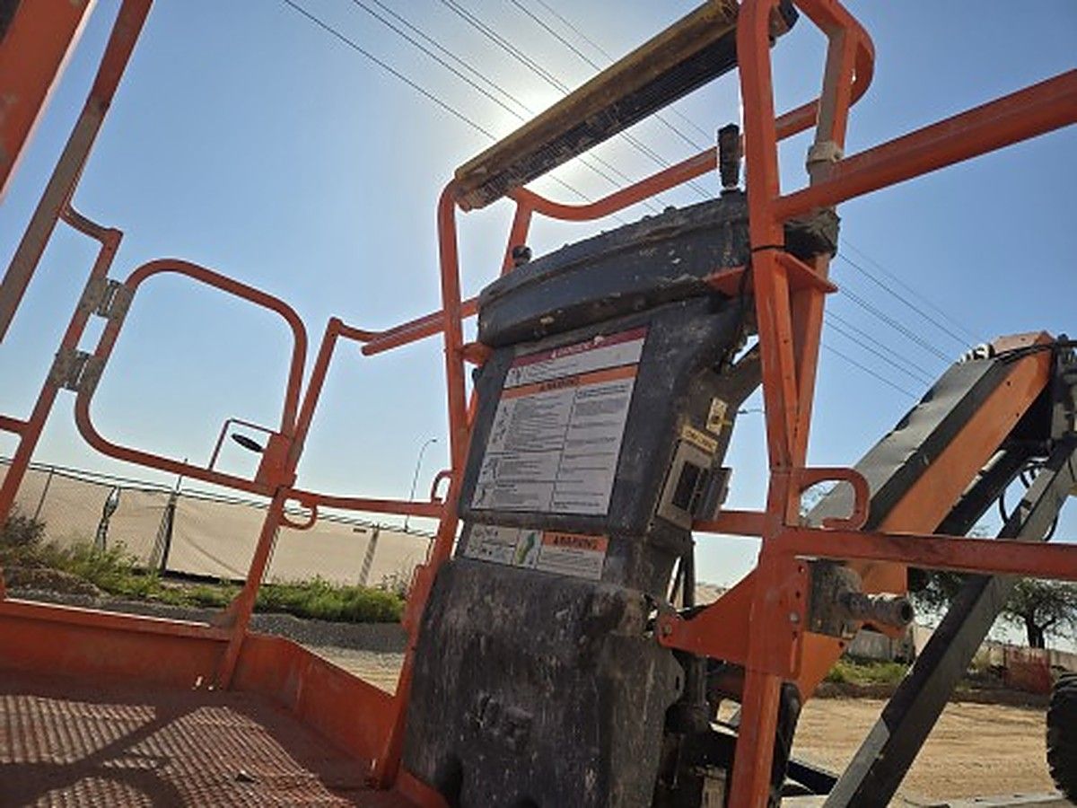 JLG 660SJ photo 4
