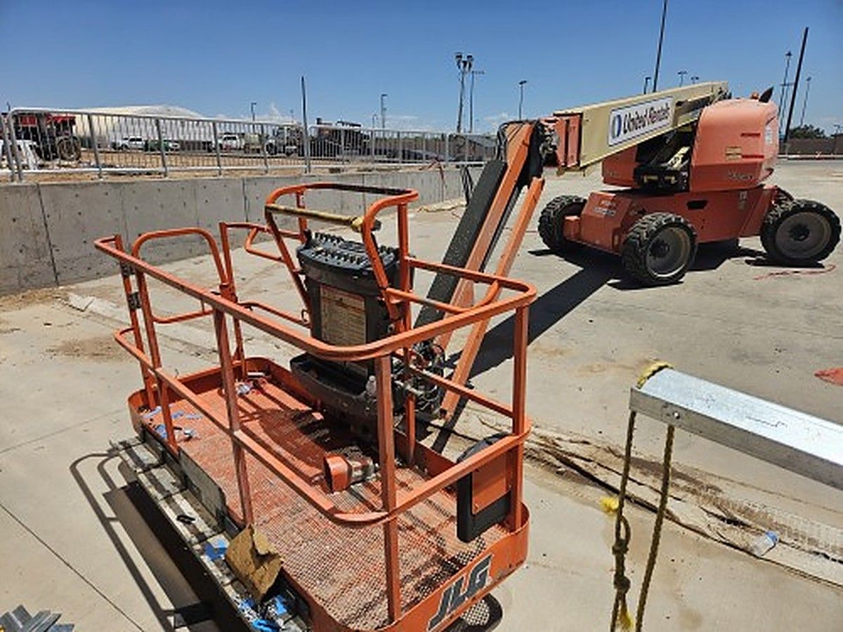 JLG 660SJ photo 6