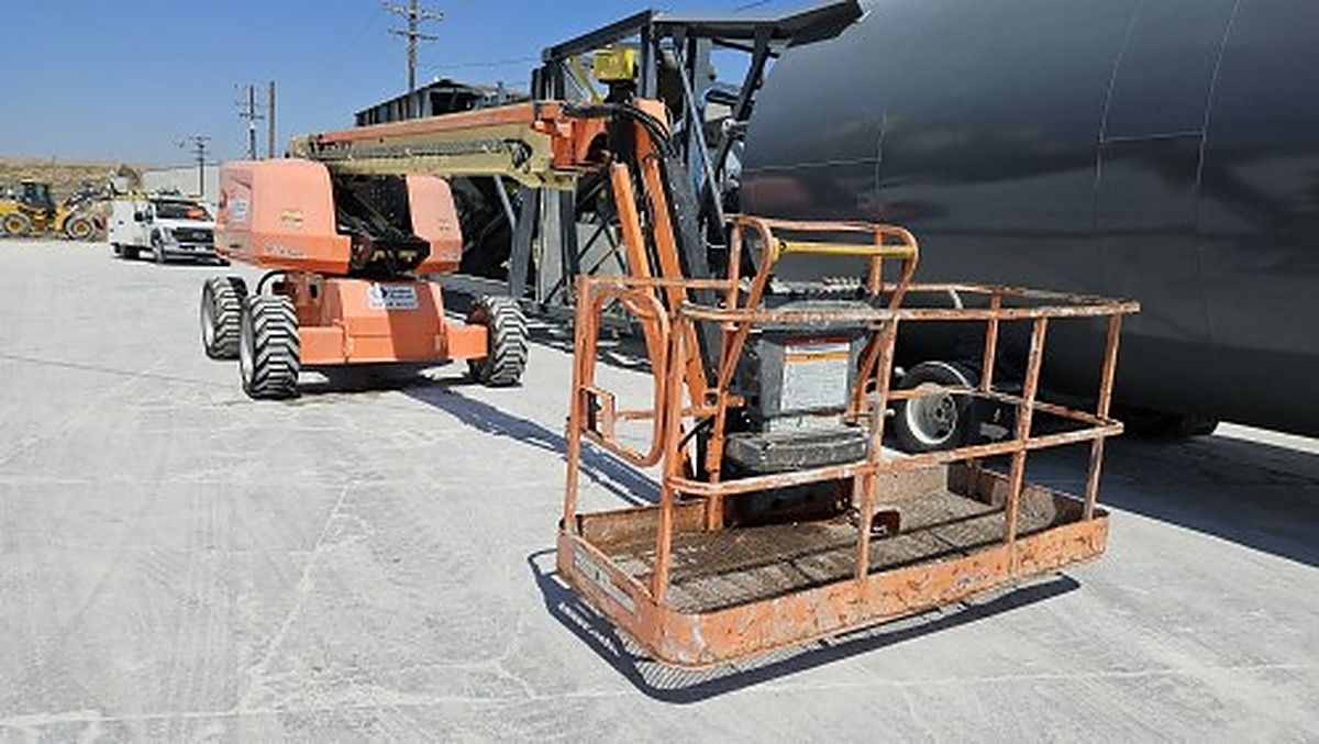 JLG 660SJ photo 8
