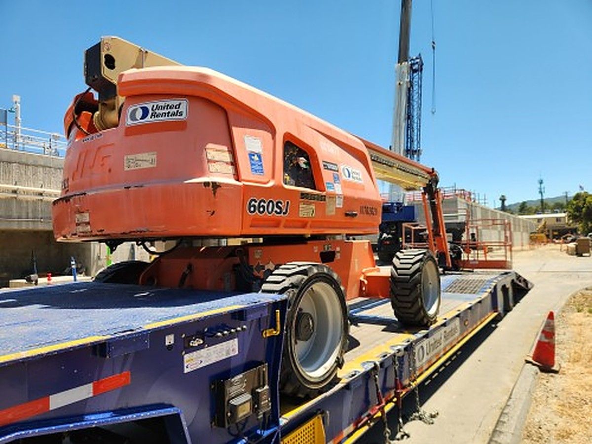 JLG 660SJ photo 2