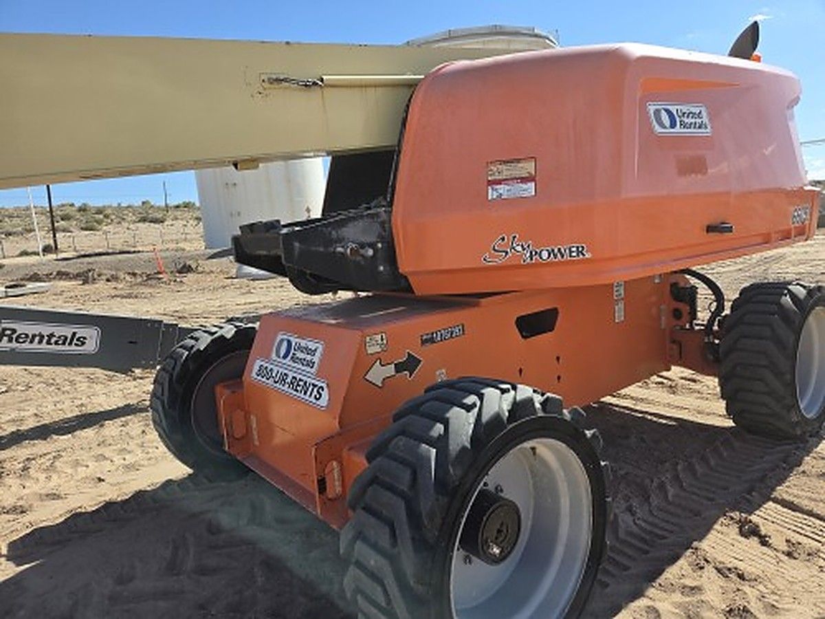 JLG 660SJ photo 2