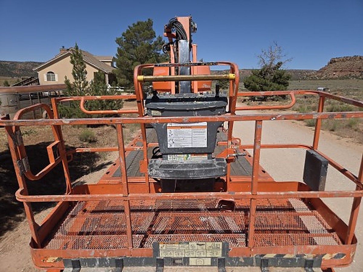 JLG 660SJ photo 8
