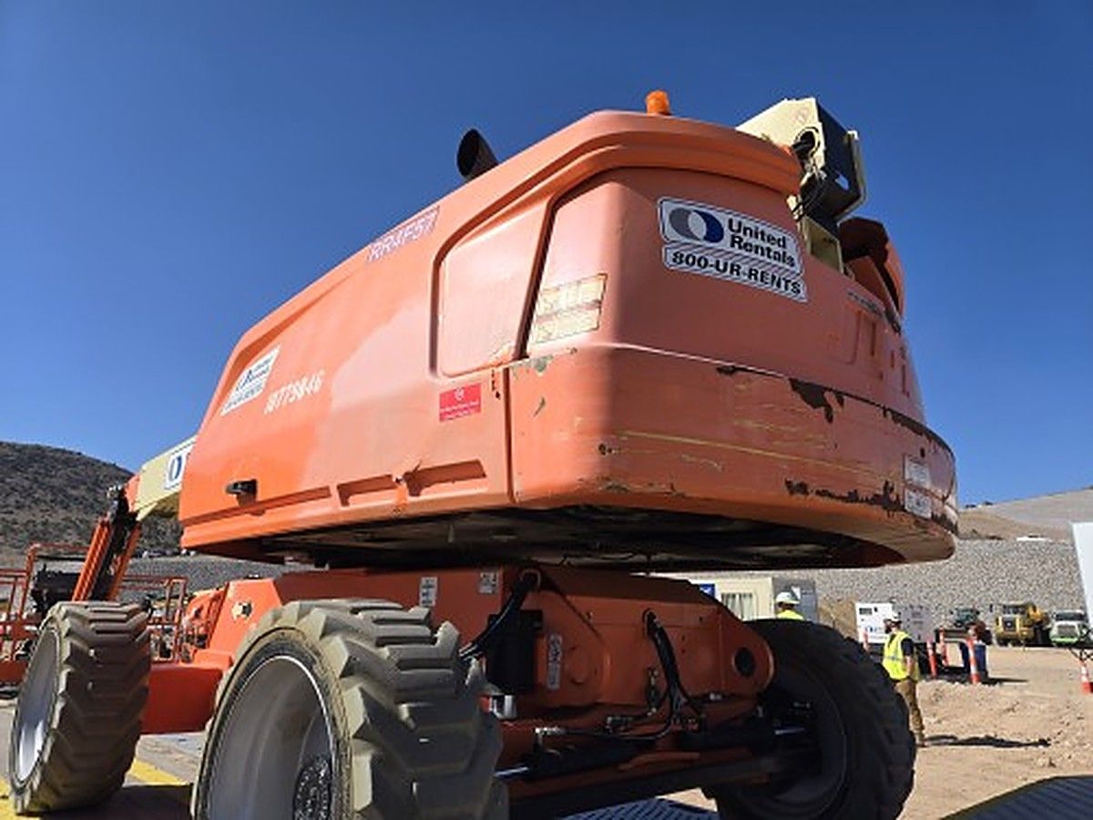 JLG 660SJ photo 2