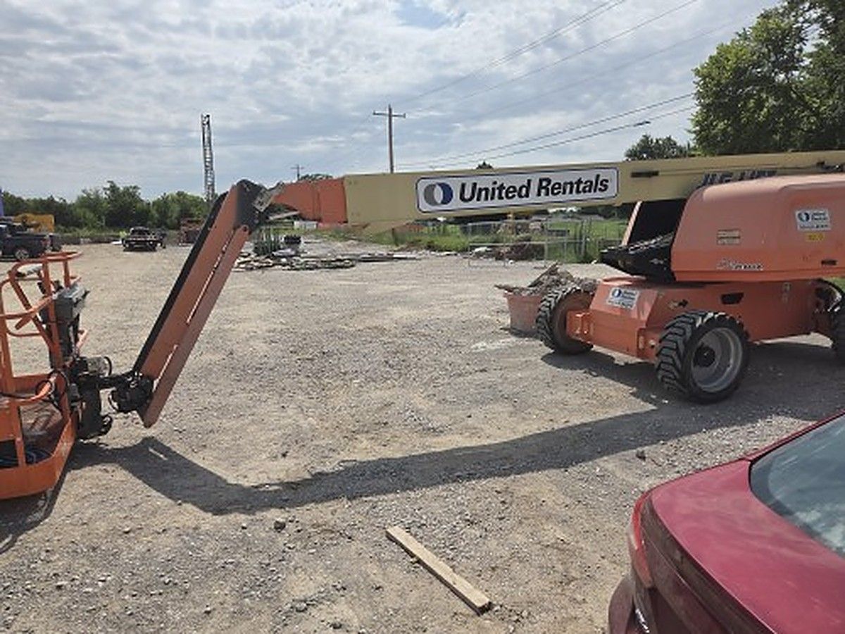 JLG 660SJ photo 2