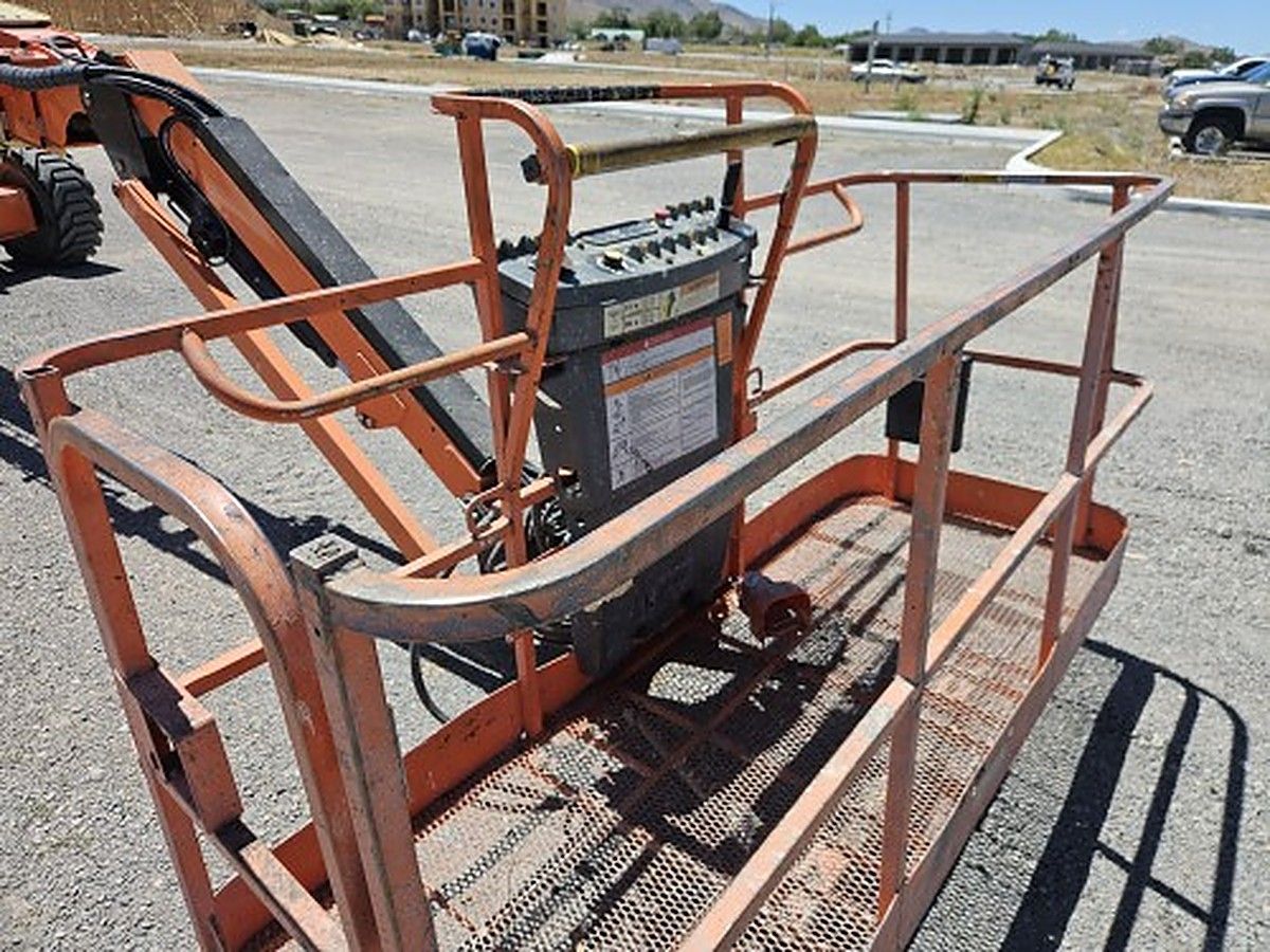 JLG 660SJ photo 8