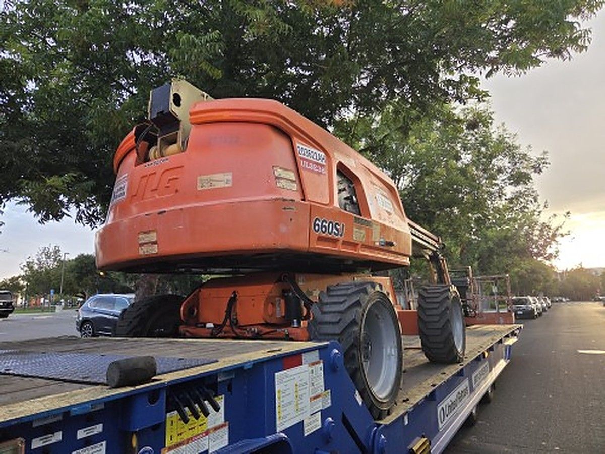 JLG 660SJ photo 2
